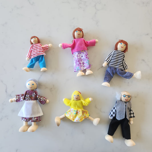 Wooden Doll Family - 6 pieces