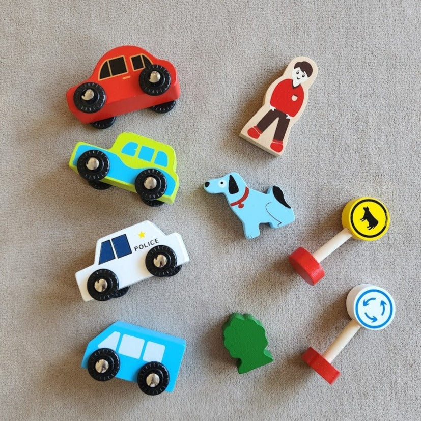 Wooden Car Set with accessories - Set of 10